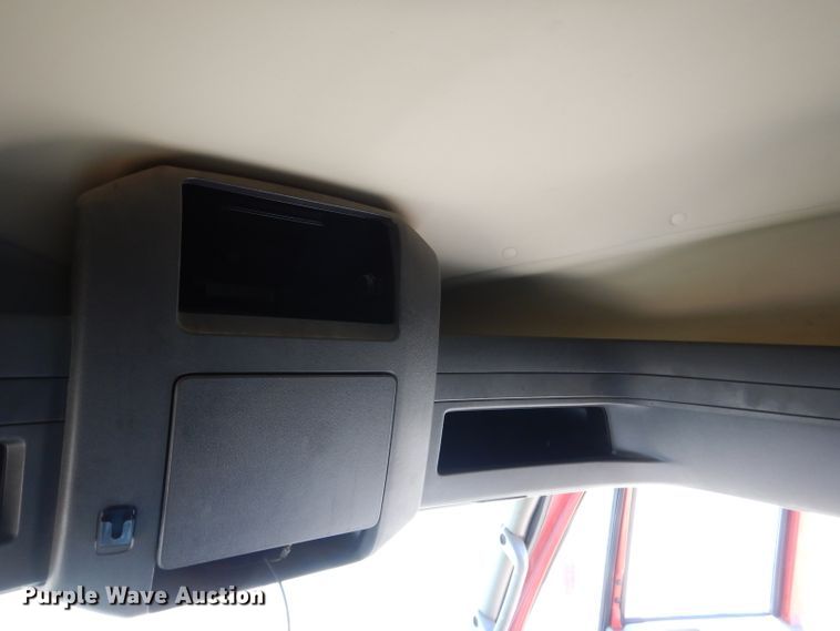 image for item DG5837 2013 International ProStar 122 semi truck