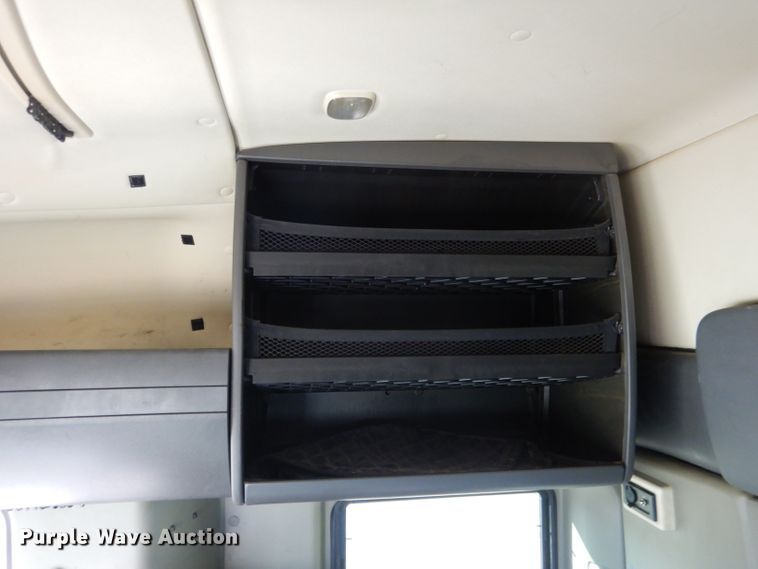 image for item DG5837 2013 International ProStar 122 semi truck