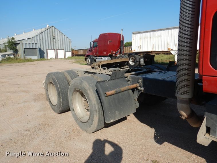 image for item DG5837 2013 International ProStar 122 semi truck