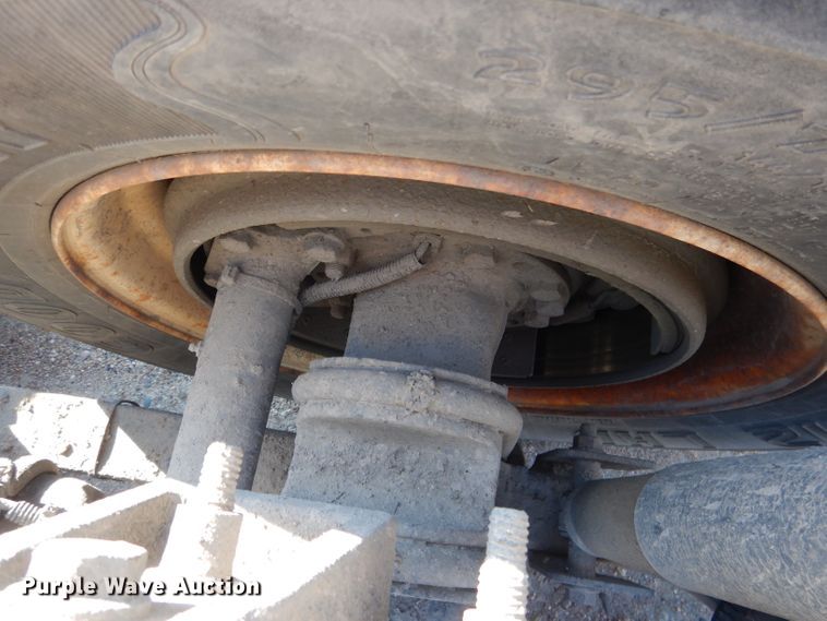 image for item DG5837 2013 International ProStar 122 semi truck