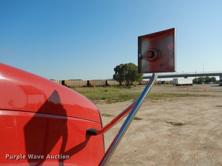 image for item DG5837 2013 International ProStar 122 semi truck