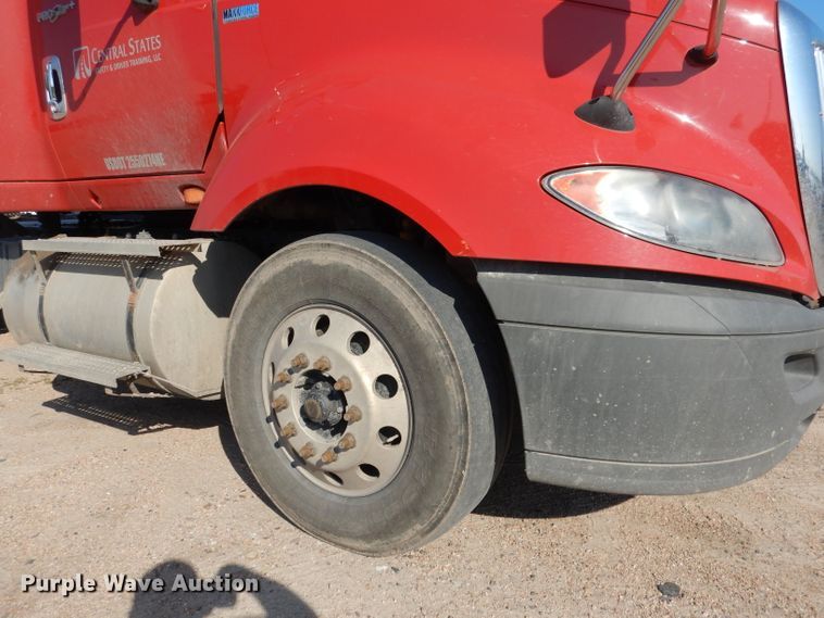 image for item DG5837 2013 International ProStar 122 semi truck