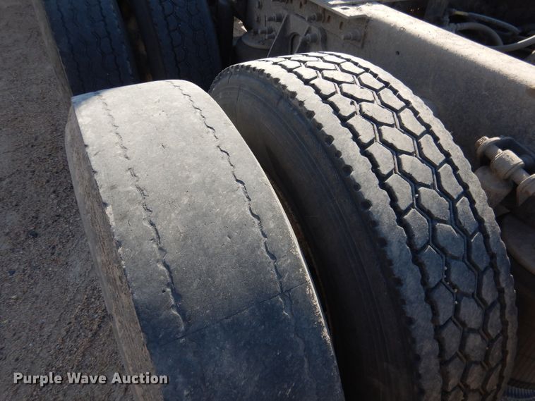 image for item DG5837 2013 International ProStar 122 semi truck