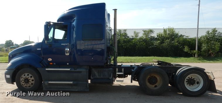 image for item DG5838 2012 International ProStar 122 semi truck