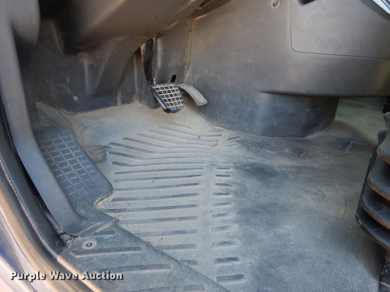 image for item DG5838 2012 International ProStar 122 semi truck