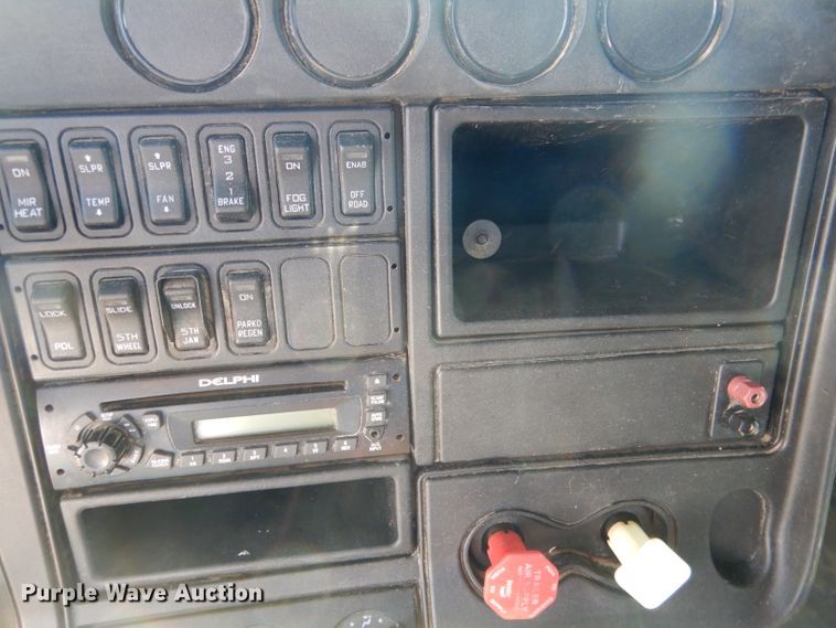 image for item DG5838 2012 International ProStar 122 semi truck