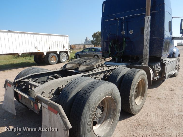 image for item DG5838 2012 International ProStar 122 semi truck