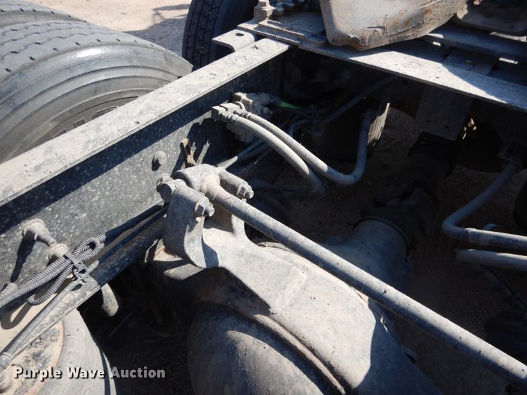 image for item DG5838 2012 International ProStar 122 semi truck