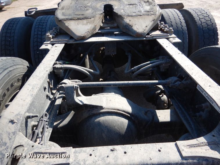 image for item DG5838 2012 International ProStar 122 semi truck