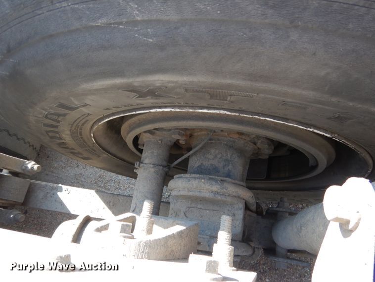 image for item DG5838 2012 International ProStar 122 semi truck