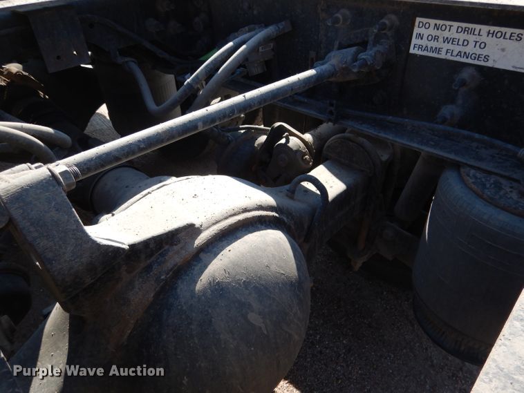 image for item DG5838 2012 International ProStar 122 semi truck