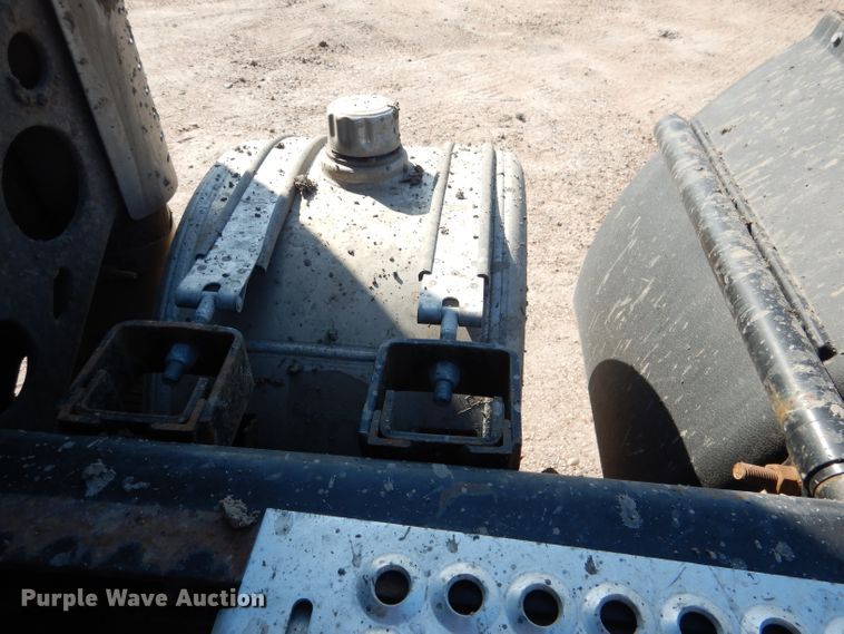 image for item DG5838 2012 International ProStar 122 semi truck