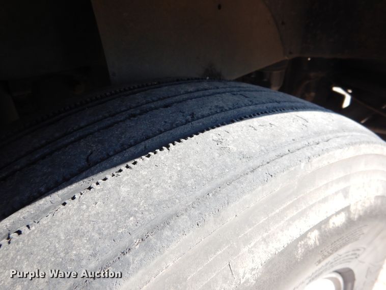 image for item DG5838 2012 International ProStar 122 semi truck