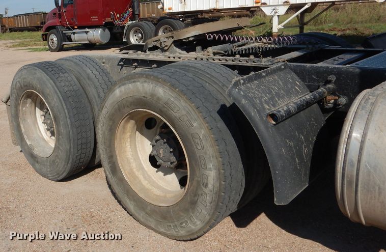 image for item DG5838 2012 International ProStar 122 semi truck