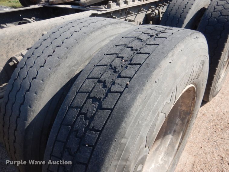 image for item DG5838 2012 International ProStar 122 semi truck