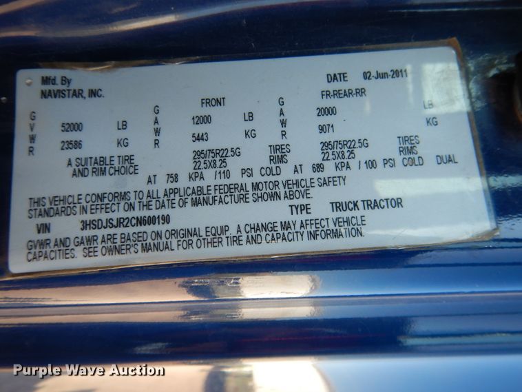 image for item DG5838 2012 International ProStar 122 semi truck