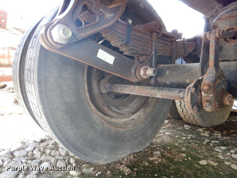 image for item DH2070 1975 Summit AD26 end dump trailer