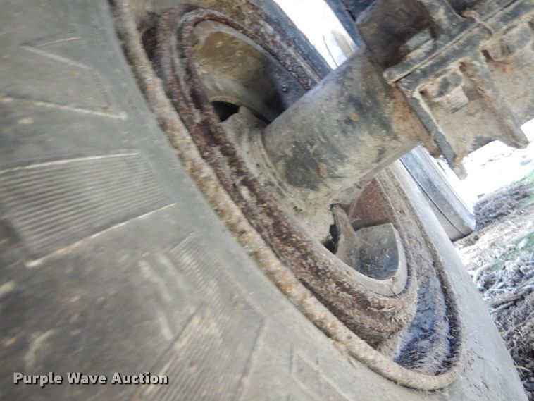 image for item DH2070 1975 Summit AD26 end dump trailer