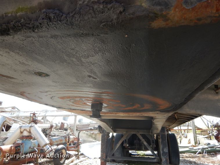 image for item DH2070 1975 Summit AD26 end dump trailer