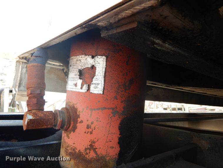 image for item DH2070 1975 Summit AD26 end dump trailer