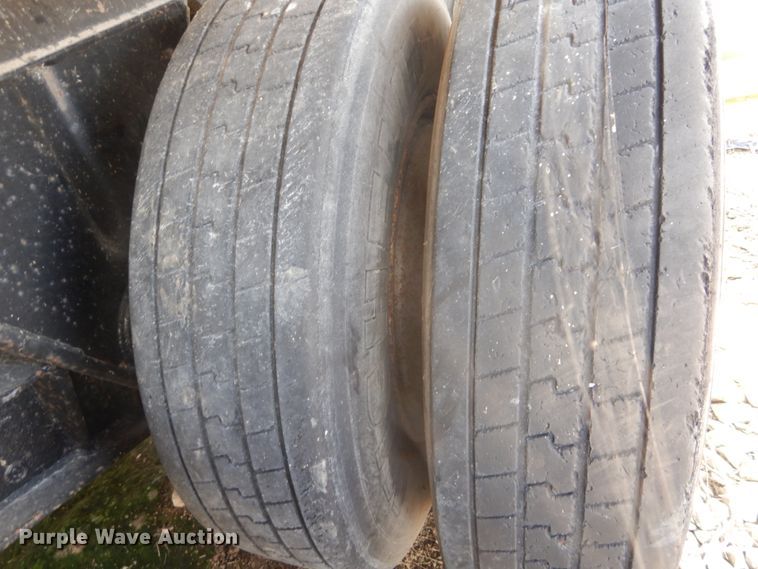 image for item DH2070 1975 Summit AD26 end dump trailer