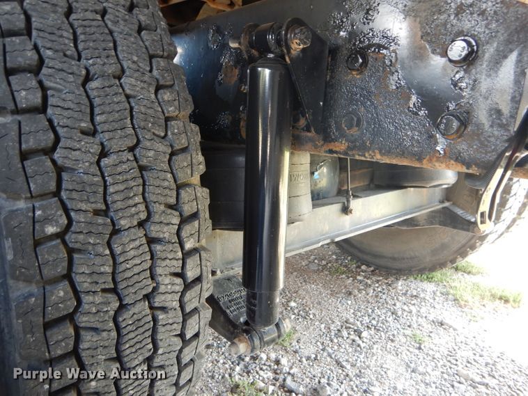 image for item DH6136 2009 Kenworth T2000 semi truck