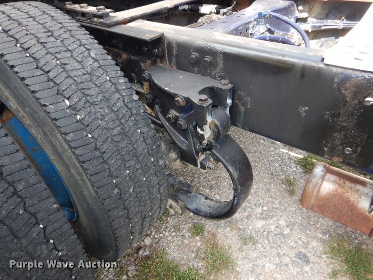 image for item DH6136 2009 Kenworth T2000 semi truck