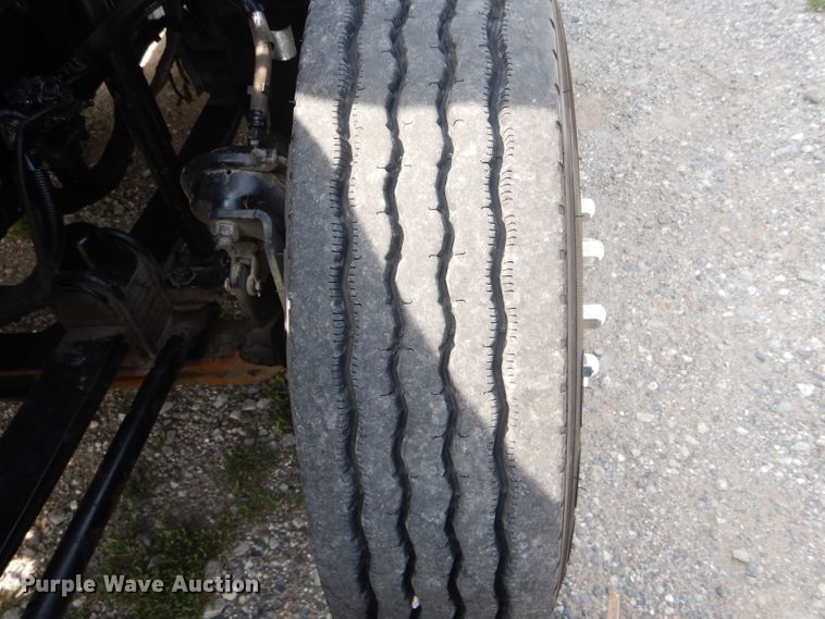 image for item DH6136 2009 Kenworth T2000 semi truck