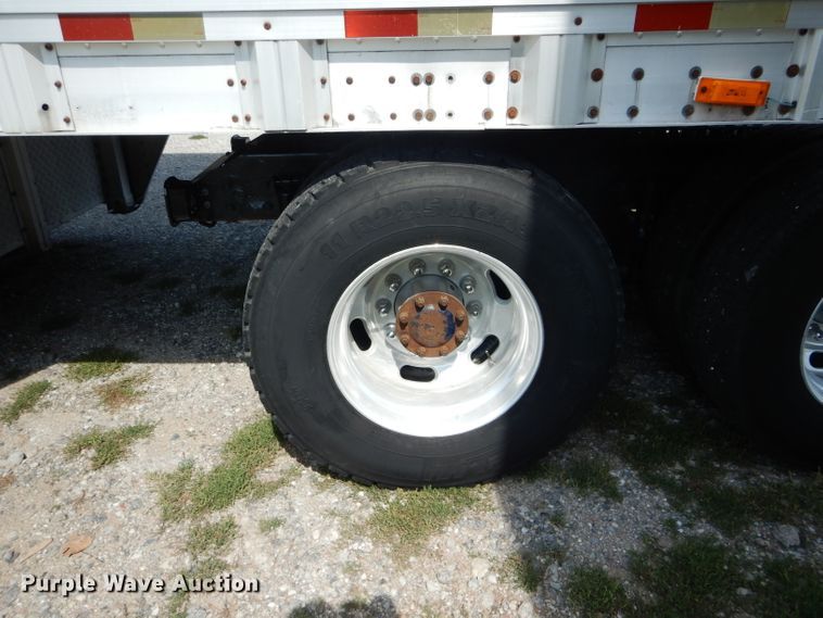 image for item DH6136 2009 Kenworth T2000 semi truck