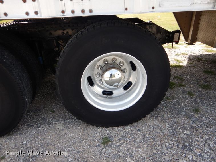 image for item DH6136 2009 Kenworth T2000 semi truck