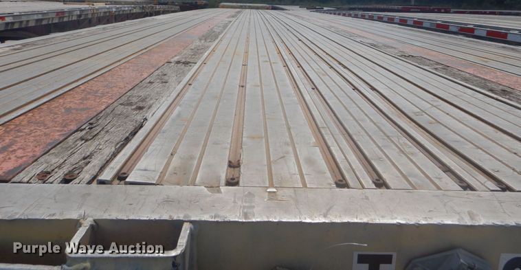 image for item DI2327 2000 Transcraft Eagle W2 flatbed trailer