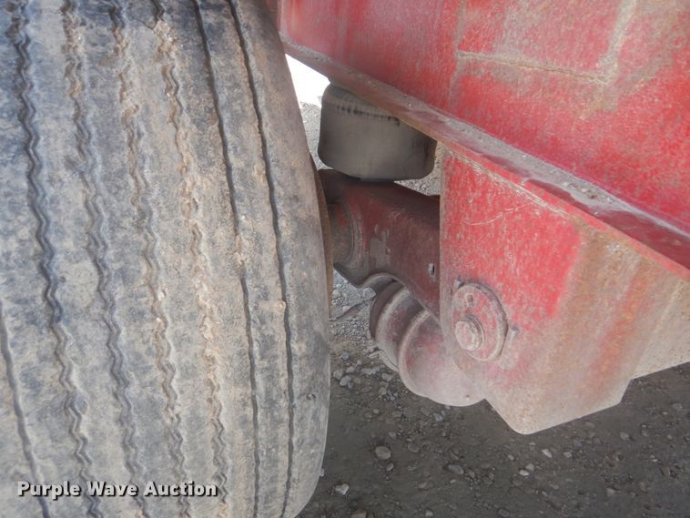 image for item DI2327 2000 Transcraft Eagle W2 flatbed trailer