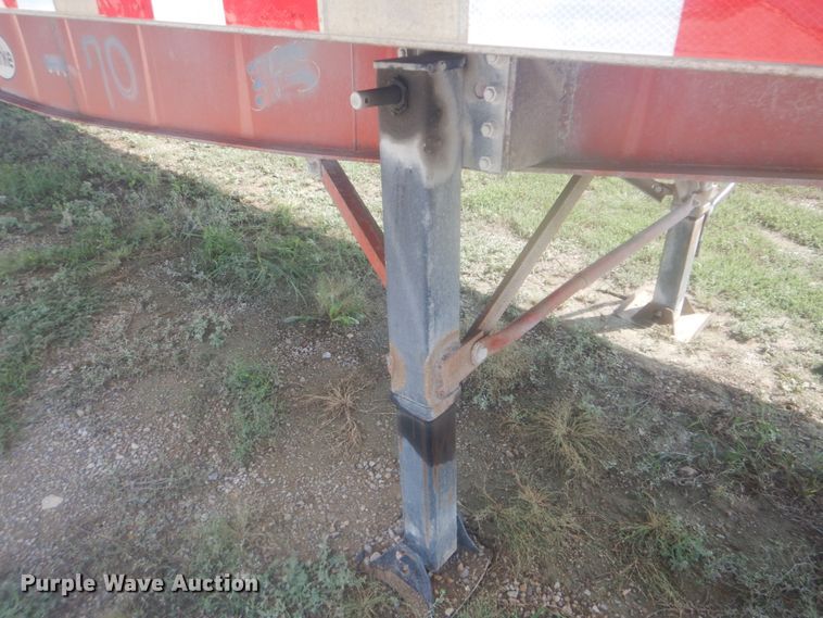 image for item DI2345 1998 Reinke flatbed trailer