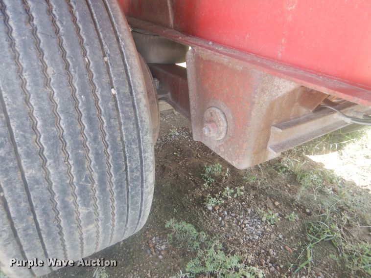 image for item DI2345 1998 Reinke flatbed trailer