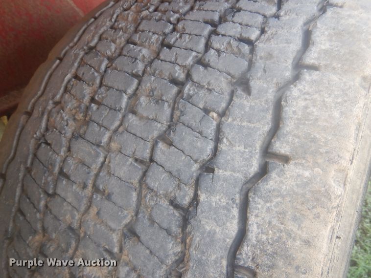 image for item DI2345 1998 Reinke flatbed trailer