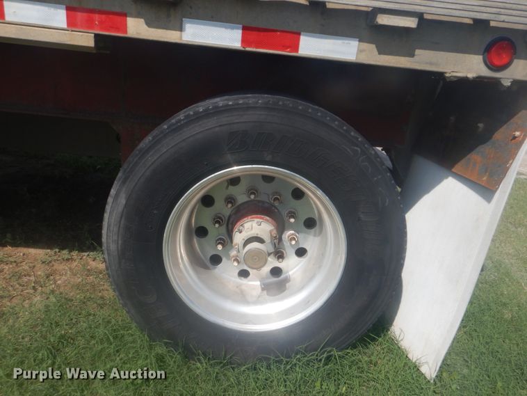 image for item DI2345 1998 Reinke flatbed trailer