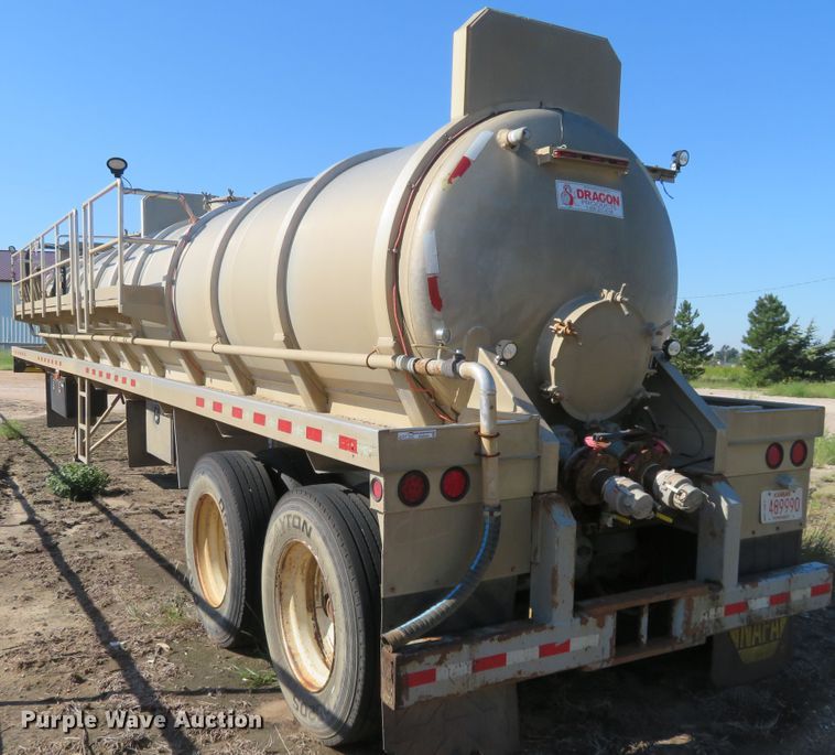 image for item EQ9289 2008 Dragon vacuum tank trailer