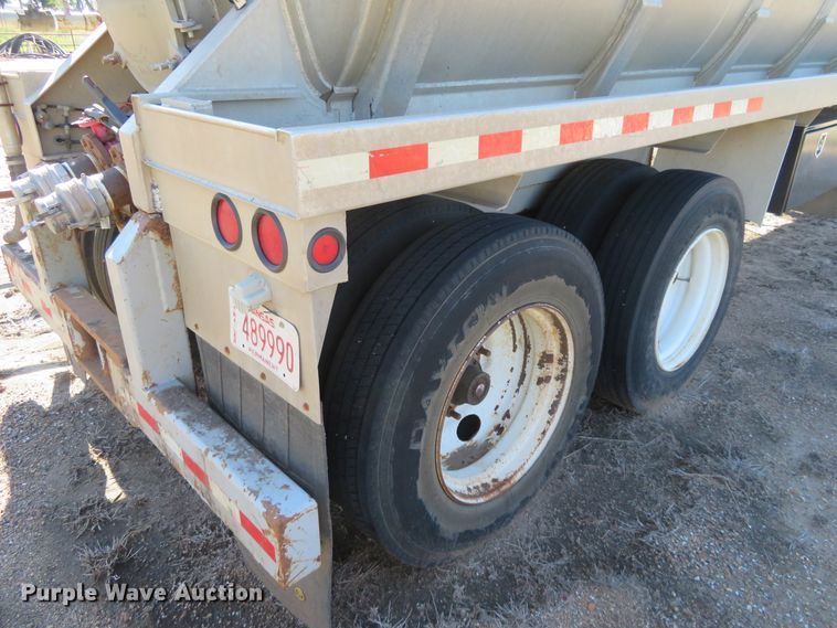 image for item EQ9289 2008 Dragon vacuum tank trailer