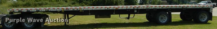 image for item FI9628 2004 Wilson CF-900 flatbed trailer