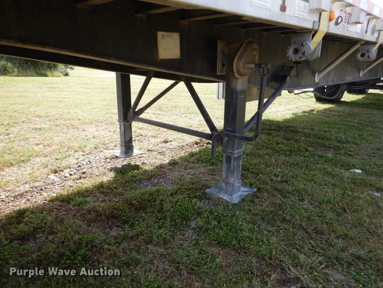 image for item FI9628 2004 Wilson CF-900 flatbed trailer