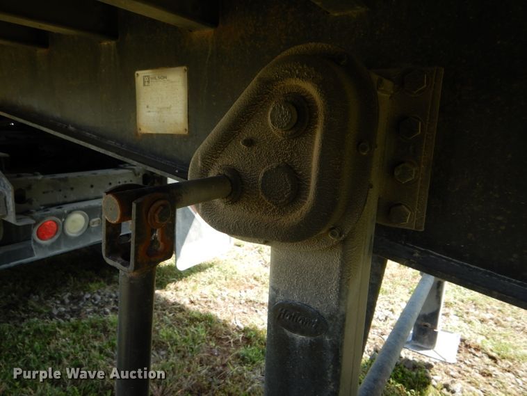 image for item FI9628 2004 Wilson CF-900 flatbed trailer