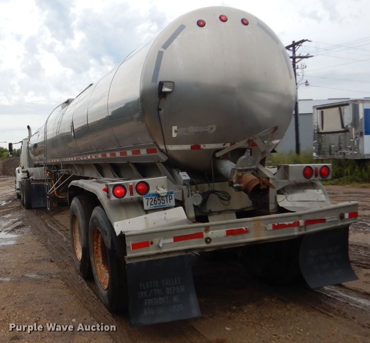 image for item FU9534 1975 Walker tank trailer