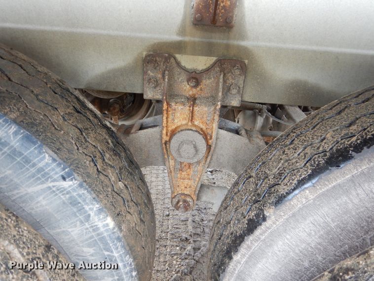 image for item FU9534 1975 Walker tank trailer