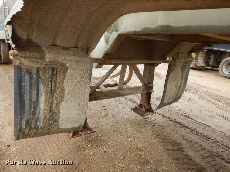 image for item FU9534 1975 Walker tank trailer