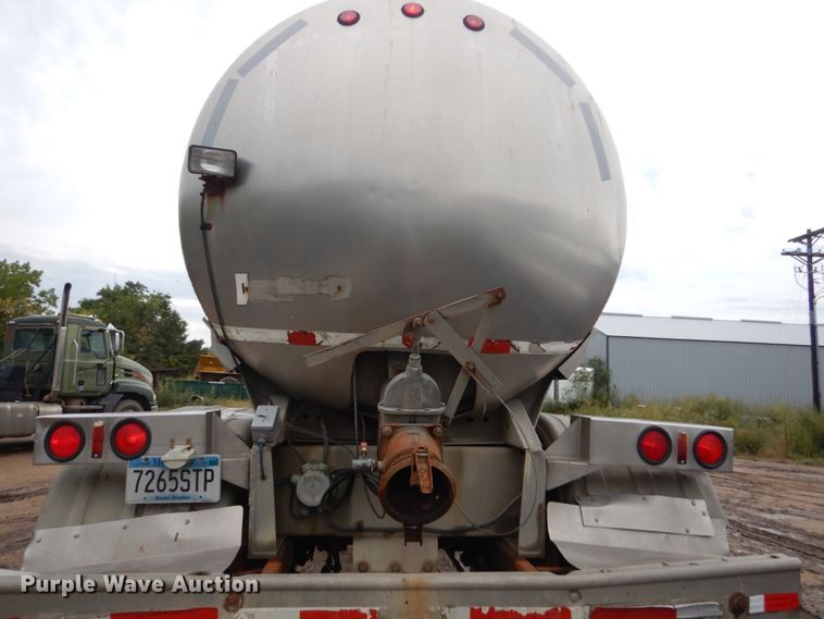 image for item FU9534 1975 Walker tank trailer