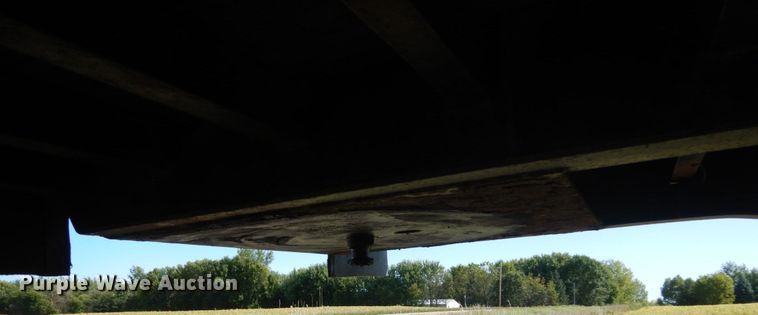 image for item FU9553 2004 Doonan 482DB14B drop deck trailer