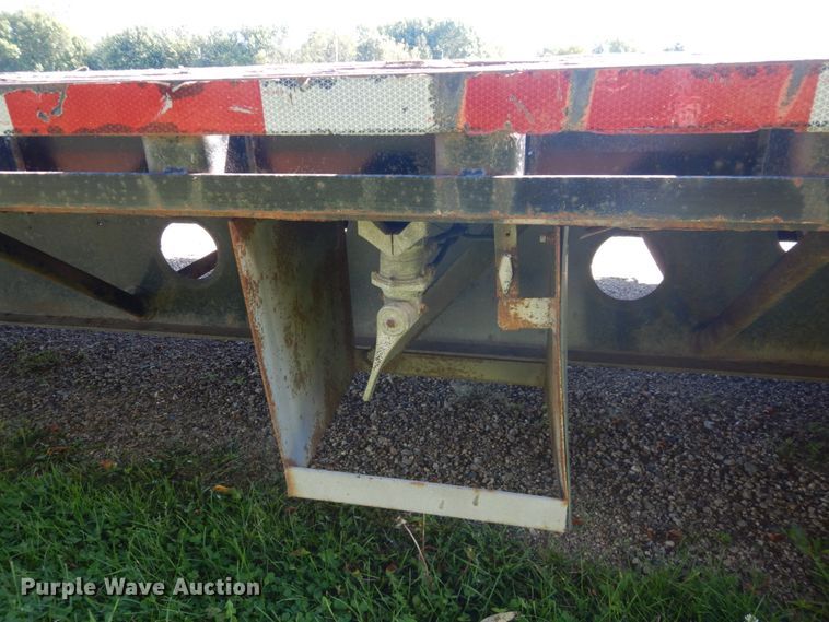 image for item FU9553 2004 Doonan 482DB14B drop deck trailer