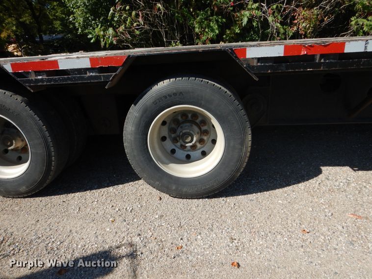 image for item FU9553 2004 Doonan 482DB14B drop deck trailer