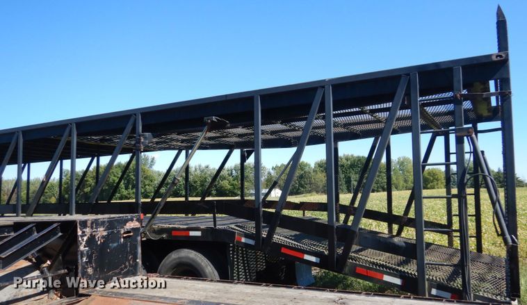 image for item FU9554 1992 golf cart carrier trailer