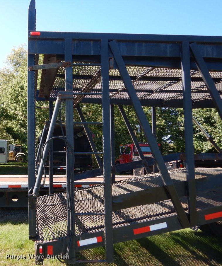 image for item FU9554 1992 golf cart carrier trailer